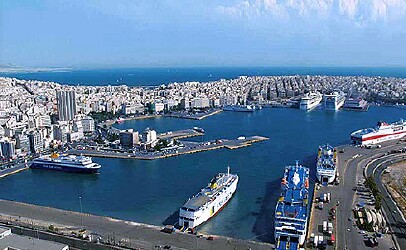 piraeus city