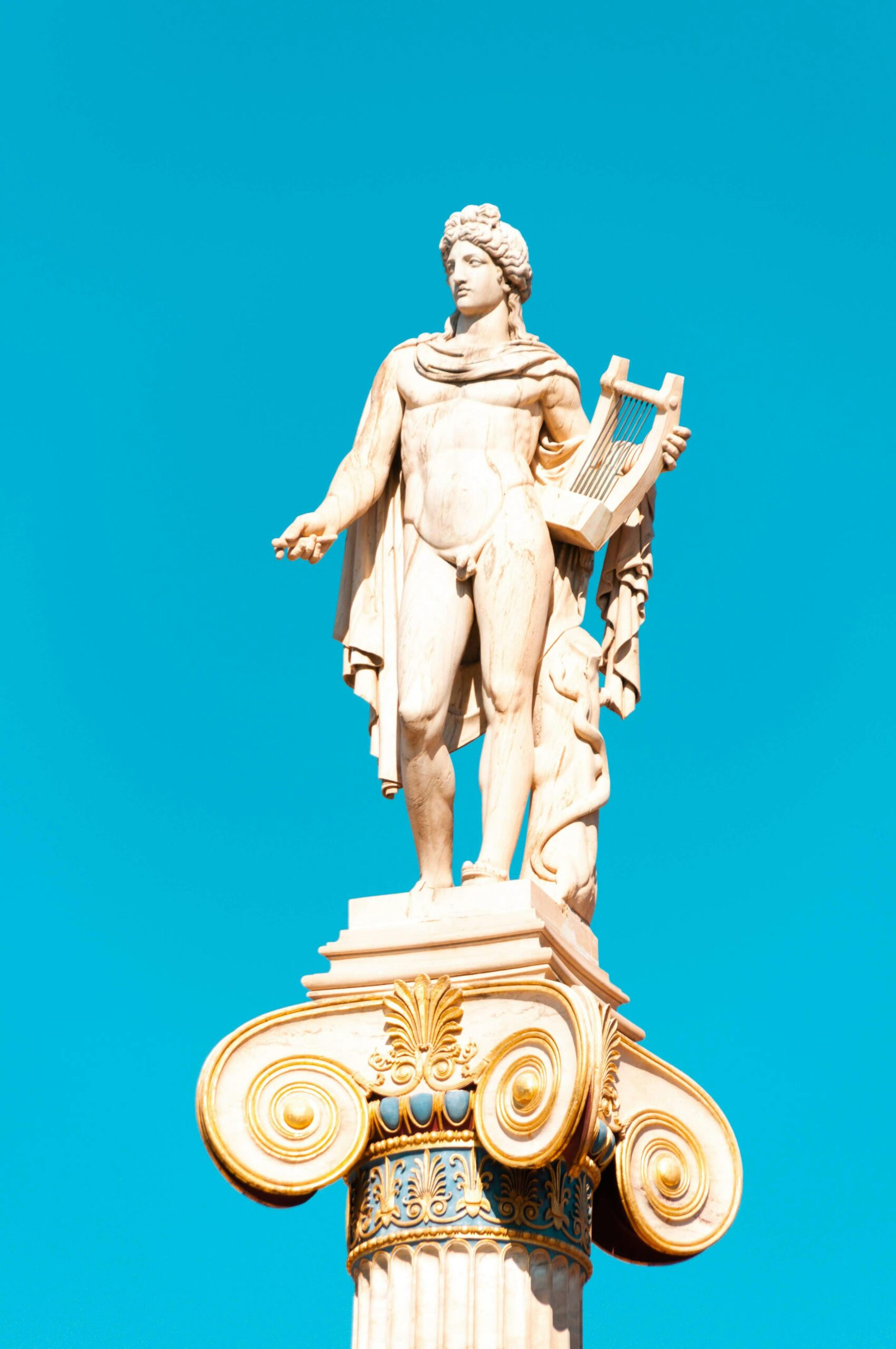 statue